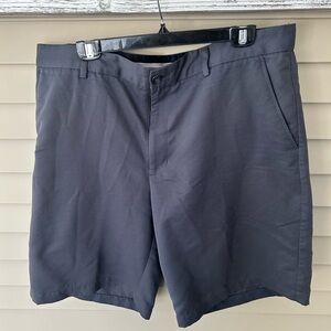 LIKE NEW MENS GREG NORMAN MADE FOR TASSO ELBA GOLF SHORTS SIZE 38